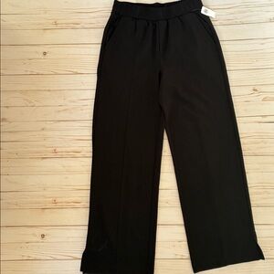 NWT Old Navy Active High Rise Wide Leg  Trouser Pant Seams Detail Black Sz M
